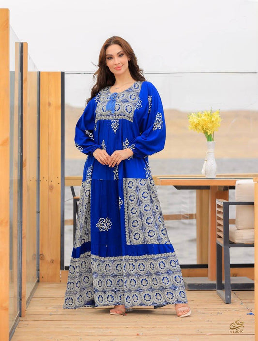 عباية مطرزة | خامة فسكوز مستورد شيك من دلس ✨