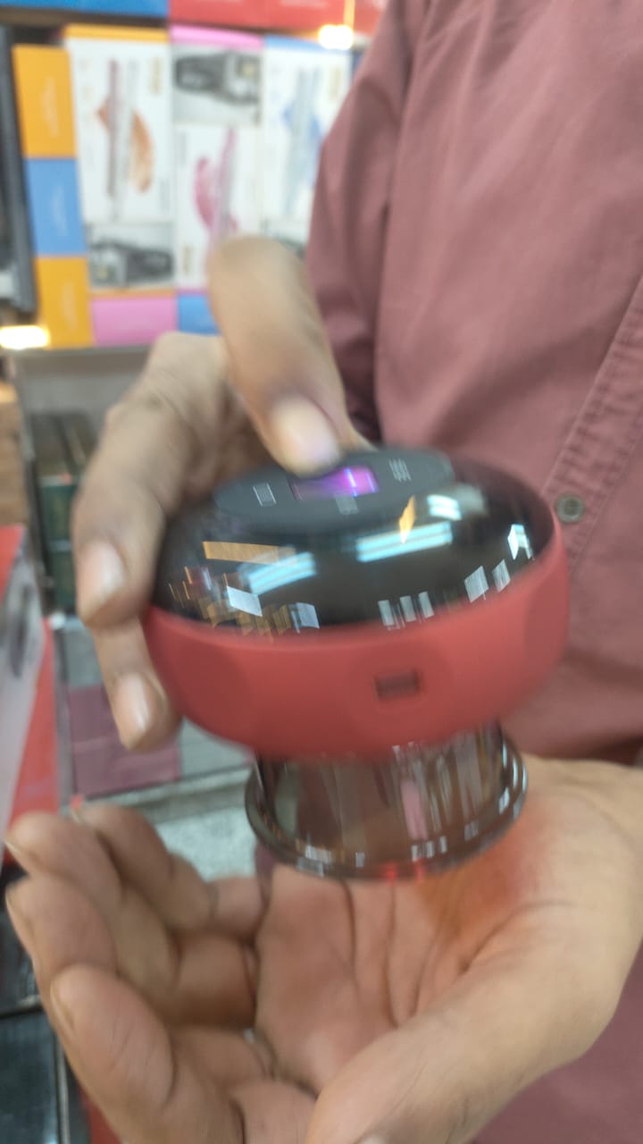 جهاز الحجامة الإلكترونية الذكي لتحسين الصحة وتخفيف الآلام unGaGHT